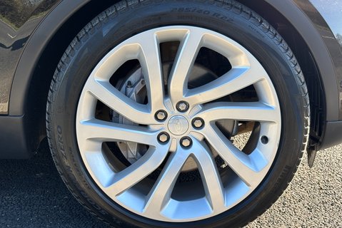 Land Rover Discovery D300 HSE Mhev Panel Van - Full LR Service History 32