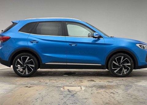 MG ZS HYBRID+ TROPHY 4