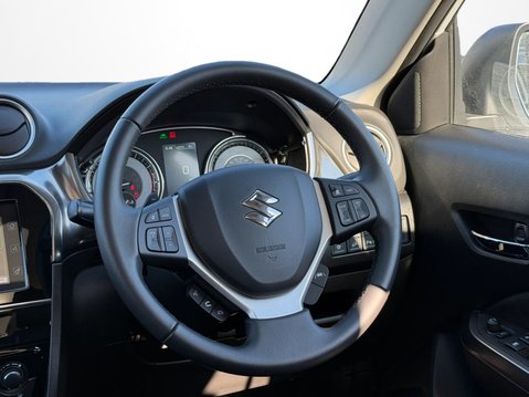 Suzuki Vitara 1.4 Boosterjet 48V Hybrid SZ5 5dr 19