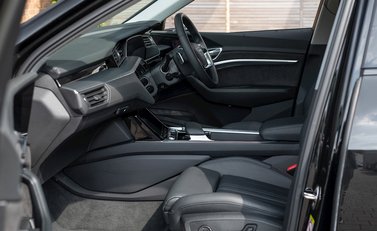 Audi E-Tron 55 Quattro Launch Edition 16