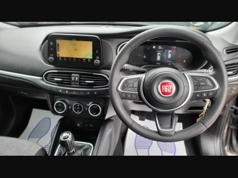 Fiat Tipo CROSS 31