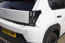 Fiat Grande Panda 1.2 Hybrid 48V 110 Icon 23