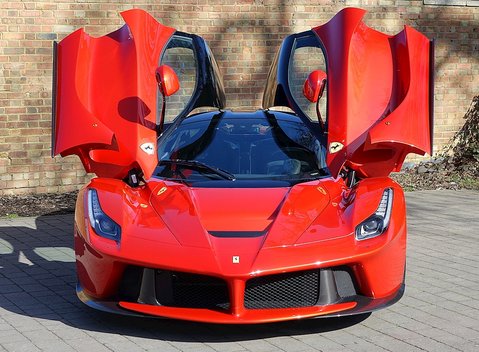 Ferrari LaFerrari 11