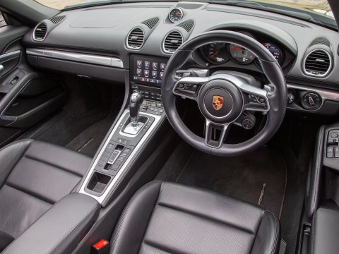 Porsche 718 BOXSTER S PDK 32
