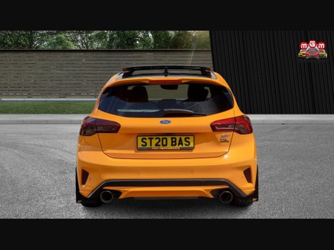 Ford Focus ST 8