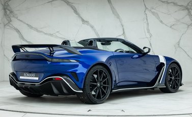 Aston Martin V12 Vantage Roadster 27
