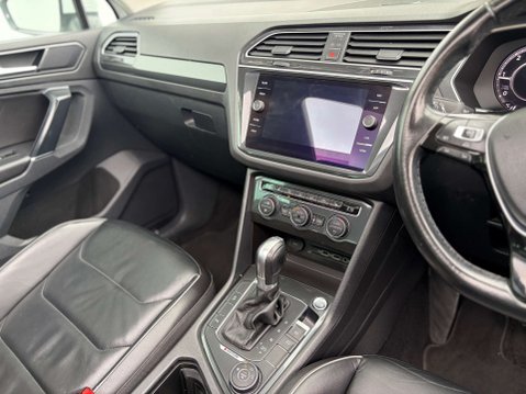 Volkswagen Tiguan 2.0 Tiguan SEL TDI BlueMotion Technology 4Motion Semi-Auto 4WD 5dr 16