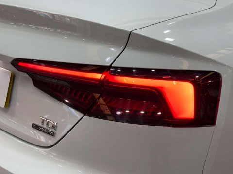 Audi A5 2.0 TDI S line Coupe 2dr Diesel S Tronic quattro Euro 6 (s/s) (190 ps) 64