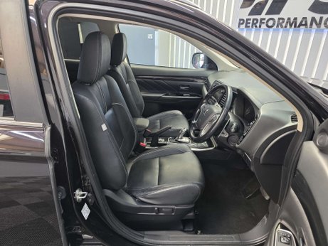 Mitsubishi Outlander 2.0h 12kWh GX4h SUV 5dr Petrol Plug-in Hybrid CVT 4WD Euro 6 (s/s) (200 ps) 15
