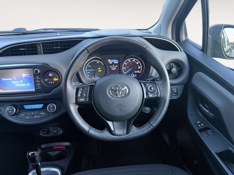 Toyota Yaris 1.5 Yaris Icon Tech VVT-i HEV CVT 5dr 12