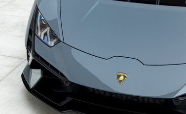 Lamborghini Huracan LP640-2 Tecnica 22