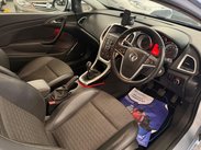 Vauxhall Astra GTC 1.4T 16V SRi Euro 5 (s/s) 3dr 30