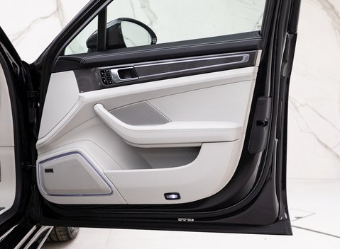 Porsche Panamera Turbo S E-Hybrid Executive 23