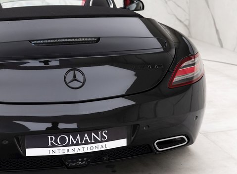 Mercedes-Benz SLS AMG Roadster 22