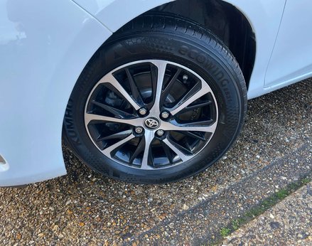 Toyota Yaris 1.5 Yaris Icon Tech VVT-i 5dr 3