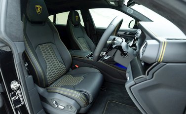 Lamborghini Urus 10
