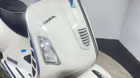 Piaggio Vespa GTS 2009 34K GOOD RUNNING SCOOTER PROJECT 300CC BIKE 19