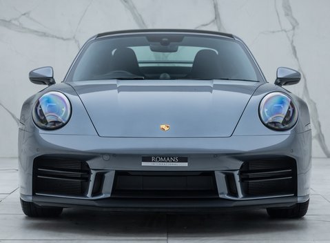Porsche 911 Carrera (992.2) 7