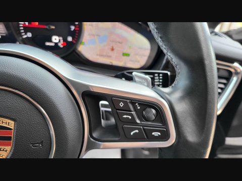 Porsche Panamera 4 10 YEARS EDITION PDK 34