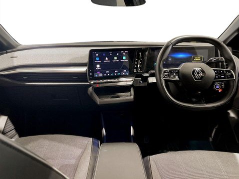 Renault Megane E-Tech 60kWh techno Hatchback 5dr Electric Auto (optimum charge) (220 ps) 19