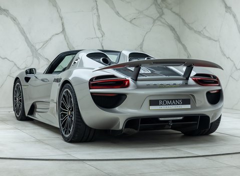Porsche 918 Spyder 11