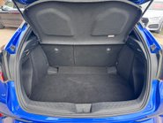 Toyota C-HR DYNAMIC 10