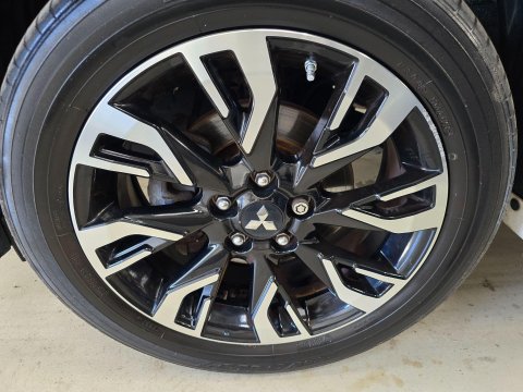 Mitsubishi Outlander 2.0h 12kWh 5hs CVT 4WD Euro 6 (s/s) 5dr 48