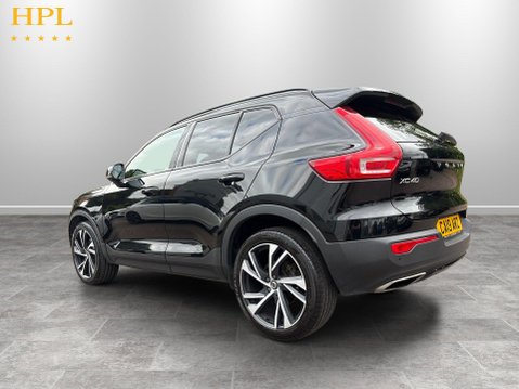 Volvo XC40 2.0 T4 R-Design Pro SUV 5dr Petrol Auto AWD Euro 6 (s/s) (190 ps) 5