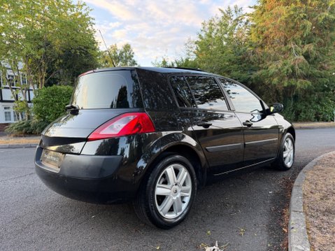 Renault Megane 1.6 VVT Oasis 5dr 5
