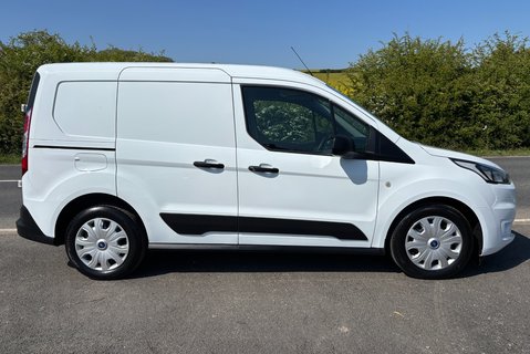 Ford Transit Connect 220 L1 Trend DCIV Tdci with Air Con / Sat Nav / Camera 9