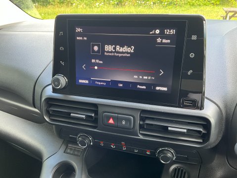 Vauxhall Combo 1.5 Turbo D 2300 Sportive L2 H1 Euro 6 (s/s) 4dr 20