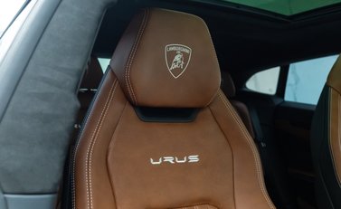 Lamborghini Urus S 15