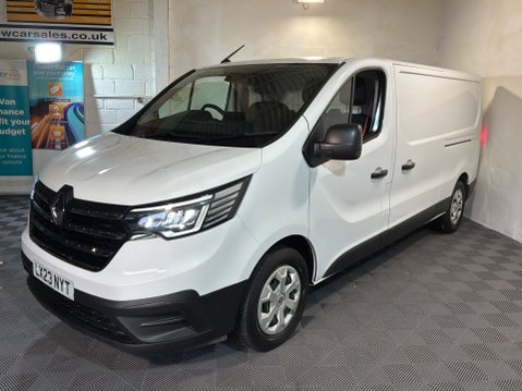 Renault Trucks Uk Trafic 2.0 dCi Blue LL30 Panel Van 5dr Diesel Manual L2 H1 Euro 6 (s/s) 1