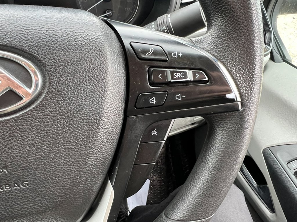 2022 Maxus Deliver 9LWB L3H2 Medium Roof Alloys Camera Sensors EURO 6 — thumbnail 35 of 51
