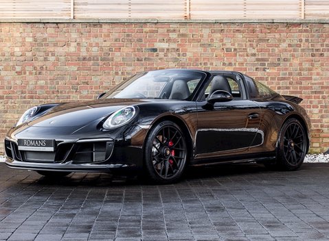 Porsche 911 Targa 4 GTS (991.2) 28