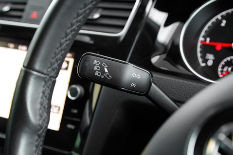 Volkswagen Golf GT EDITION TDI 16