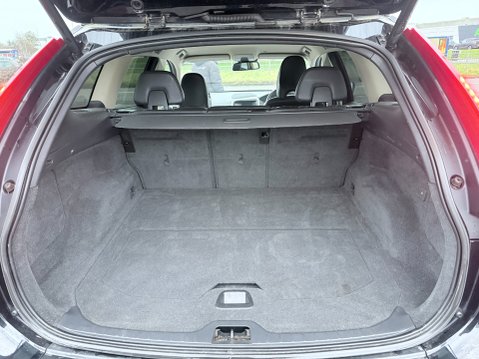 Volvo XC60 D3 SE LUX AUTOMATIC 19