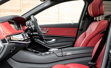 Mercedes-Benz S Class S 65 L Saloon 18