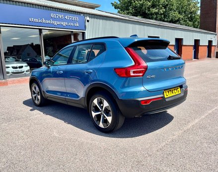 Volvo XC40 2.0 XC40 + B4 MHEV Auto 5dr 9