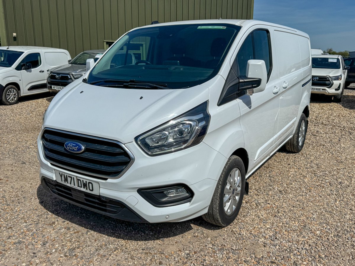 FORD TRANSIT CUSTOM SWB L1H1 LOW ROOF LIMITED 280 AIR CON ALLOYS SENSORS EURO 6...