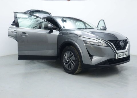 Nissan Qashqai 1.3 DIG-T MHEV Acenta Premium SUV 5dr Petrol Hybrid XTRON Euro 6 (s/s) (158 50