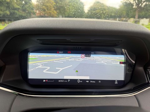 Land Rover Range Rover Evoque 2.0 Range Rover Evoque R-Dynamic SE D Auto 4WD 5dr 36