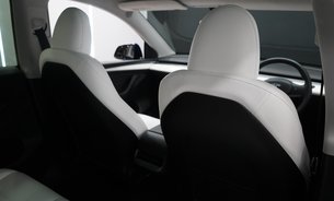 Tesla Model Y LONG RANGE AWD Comfort Suspension White Interior One Owner GROK AI VAT Q 12