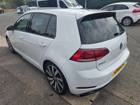 Volkswagen Golf 2.0 TDI R-Line DSG Euro 6 (s/s) 5dr 5