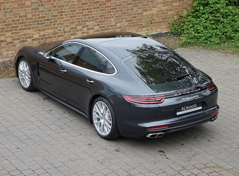 Porsche Panamera Turbo 19