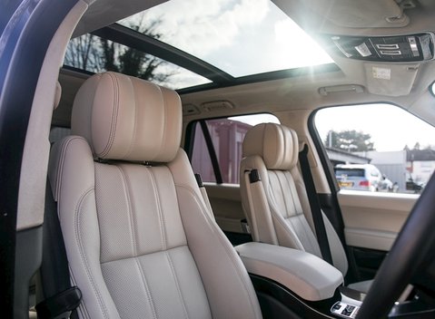 Land Rover Range Rover 4.4 SDV8 Autobiography 16