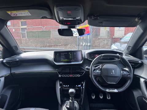 Peugeot 2008 PURETECH S/S GT LINE 13