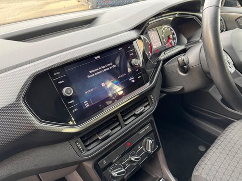 Volkswagen T-Cross SE TSI 20