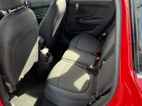 Mini Countryman 1.5 Cooper Classic ALL4 5dr [Comfort/Nav+ Pack] 37
