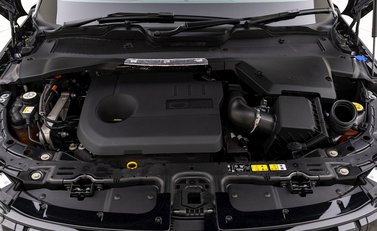 Land Rover Range Rover Evoque P300e R-Dynamic SE 27